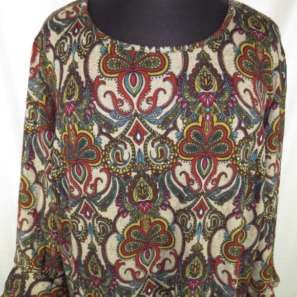 Tacera Woman Medallion Print Long Flared Sleeve Knee Length Dress, Plus Size 3X - Picture 6 of 10